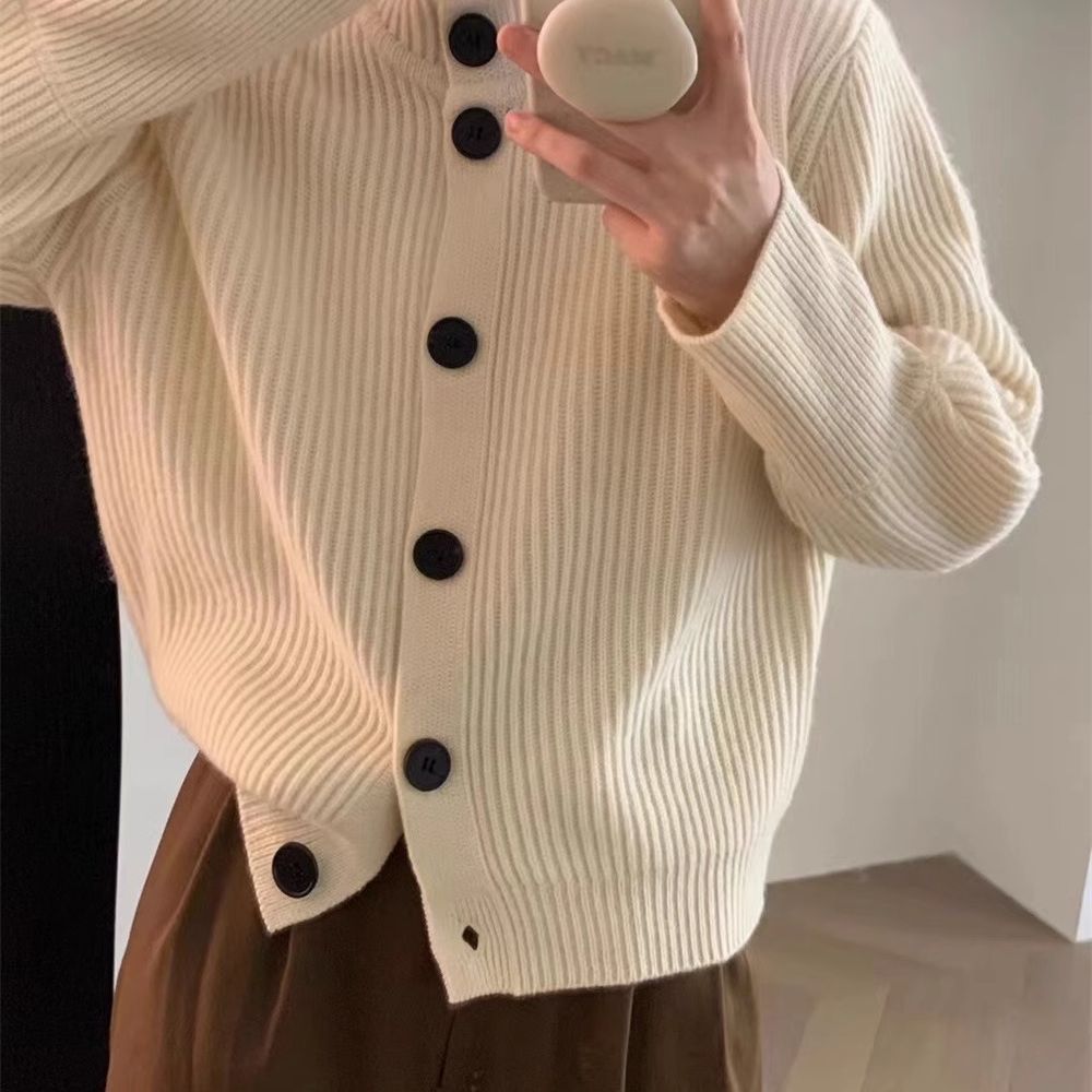 Chic Oversized Knit Cardigan for Women, Thickened  Casual Vintage Loose Fit Sweater Coat, Perfect for Spring and Autumn